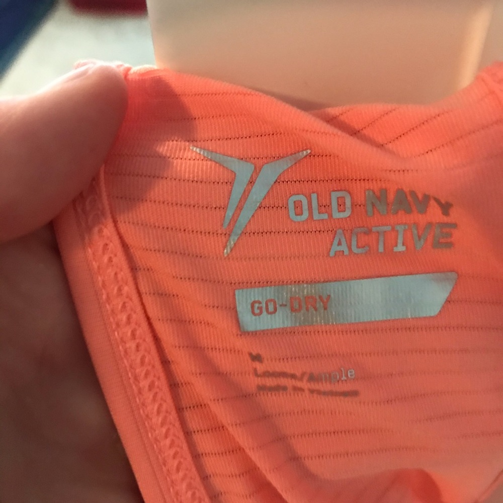 Workout tank - Picture 3 of 3